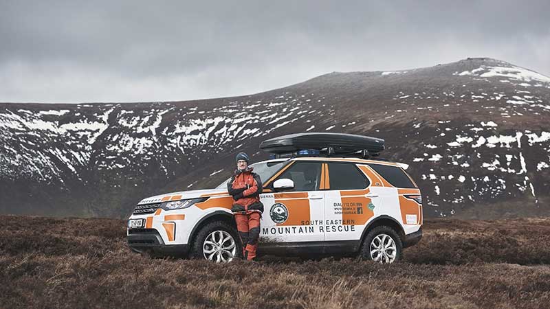 Land Rover Discovery 5 mountain rescue model